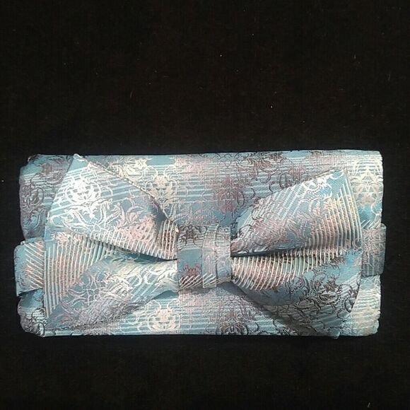 MEN'S STACY ADAMS BOW TIE AND HANKY SET - Picture 1 of 1